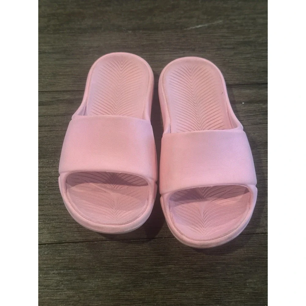Girls Pink All In Motion Slides Sandals Beach Comfort Vacation Sz 13 Casual